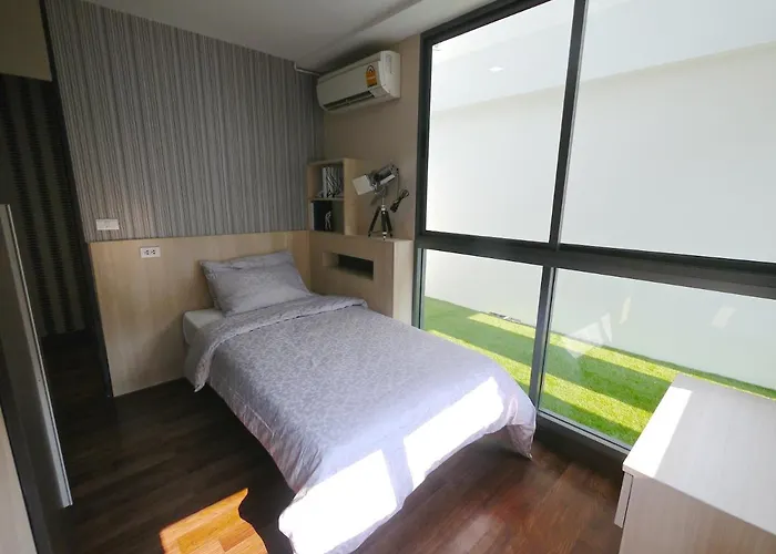 Q Suites 46